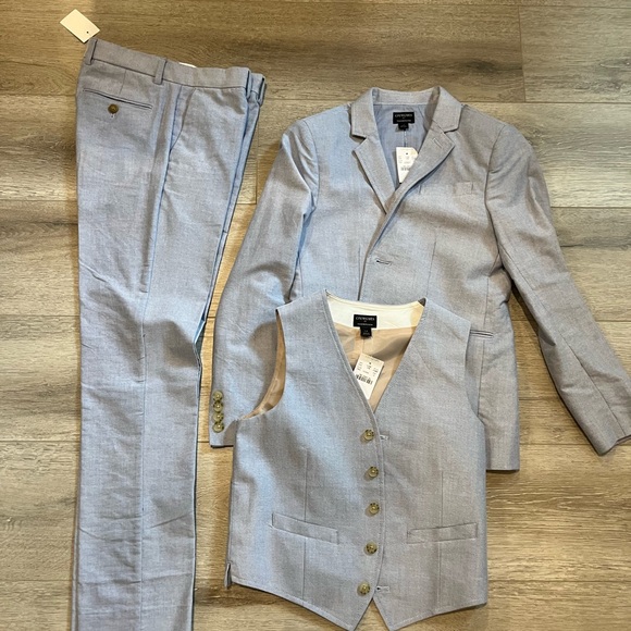 Crewcuts Other - Crewcuts Light Gray Suit Set
